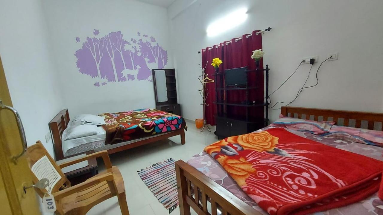 Greenpepperhomestay Munnar Anaviratty Esterno foto