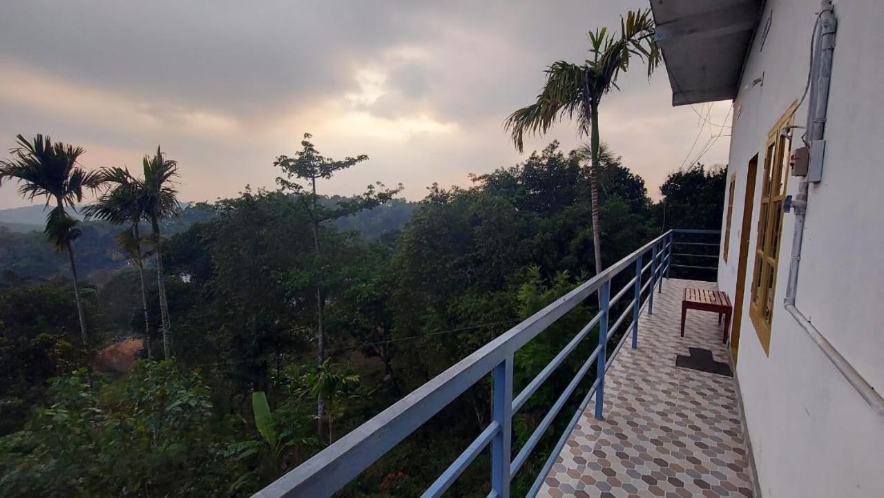 Greenpepperhomestay Munnar Anaviratty Esterno foto