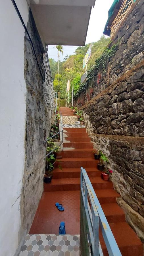 Greenpepperhomestay Munnar Anaviratty Esterno foto