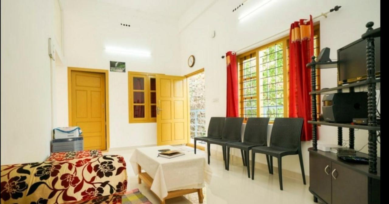 Greenpepperhomestay Munnar Anaviratty Esterno foto