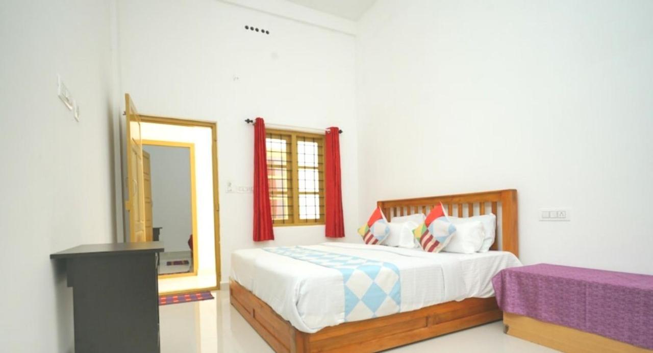 Greenpepperhomestay Munnar Anaviratty Esterno foto