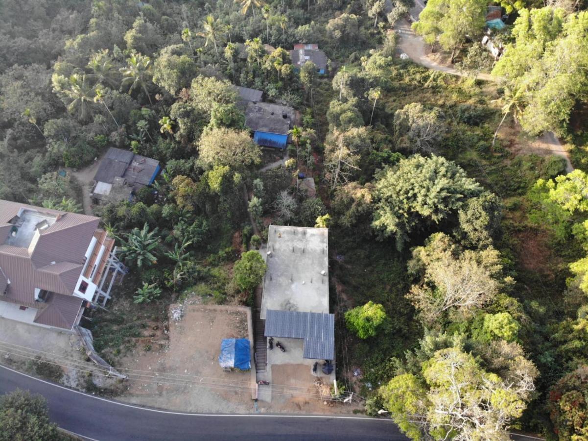 Greenpepperhomestay Munnar Anaviratty Esterno foto