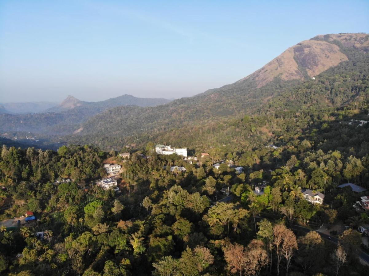 Greenpepperhomestay Munnar Anaviratty Esterno foto