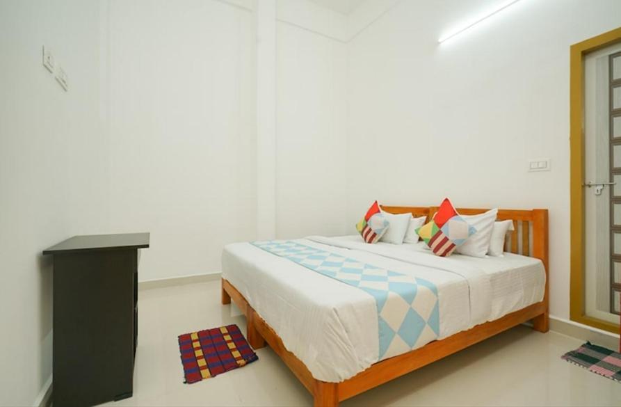 Greenpepperhomestay Munnar Anaviratty Esterno foto